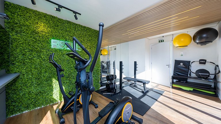 Apartamento Mobiliado com 1 Quarto e Garagem no Água Verde