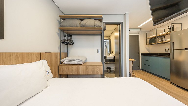 Studio Completo no Água Verde | Mobiliado e Pronto para Mora