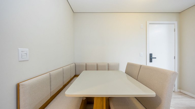 Apartamento 2 Quartos Mobiliado Próximo ao Shopping Barigui