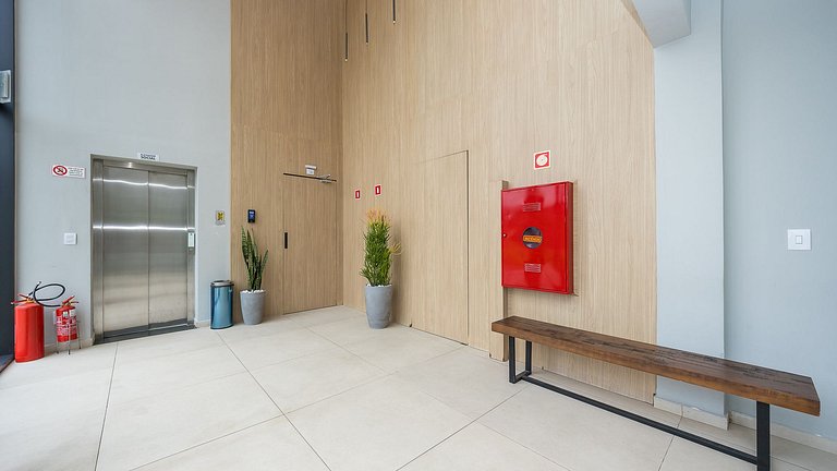 Apartamento 2 Quartos Mobiliado Próximo ao Shopping Barigui