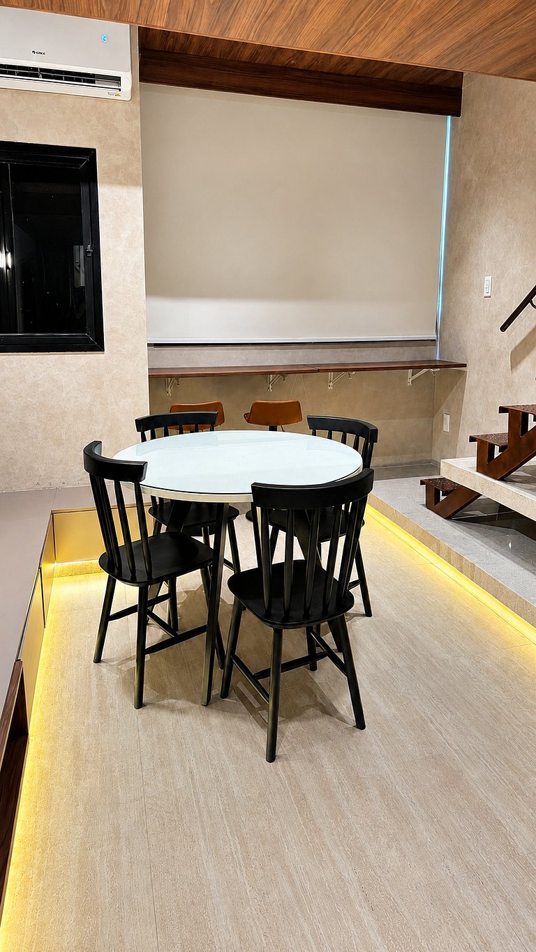 Studio mezanino com vista | Livreh Mirante