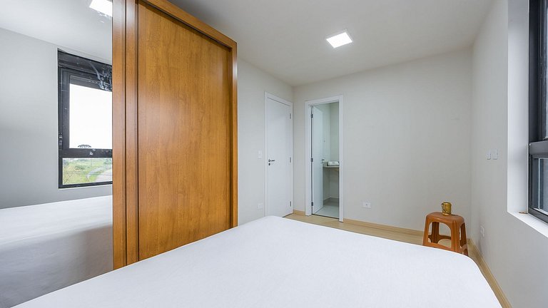 Apartamento 2 Quartos com Suíte, Mobiliado e Churrasqueira |