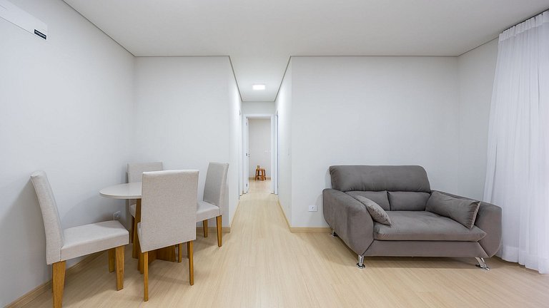 Apartamento 2 Quartos com Suíte, Mobiliado e Churrasqueira |