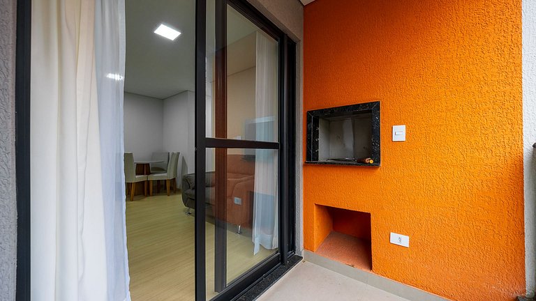 Apartamento 2 Quartos com Suíte, Mobiliado e Churrasqueira |