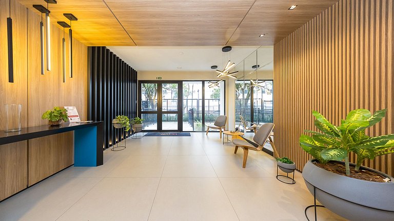 Apartamento 2 Quartos com Suíte, Mobiliado e Churrasqueira |