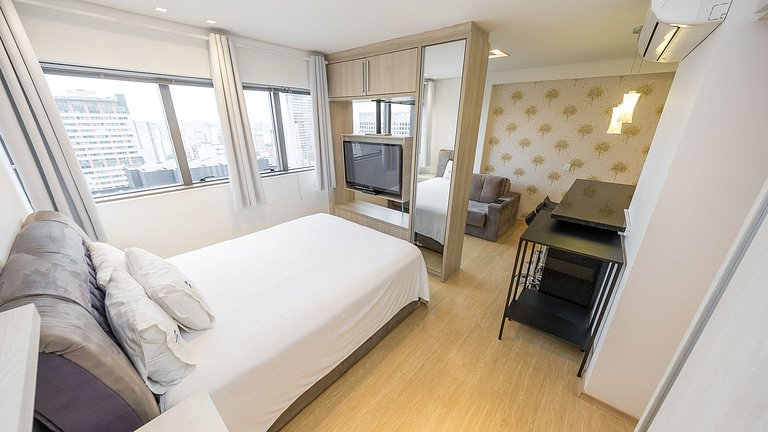 Apartamento 1 Quarto Mobiliado no 27º Andar | Centro de Curi
