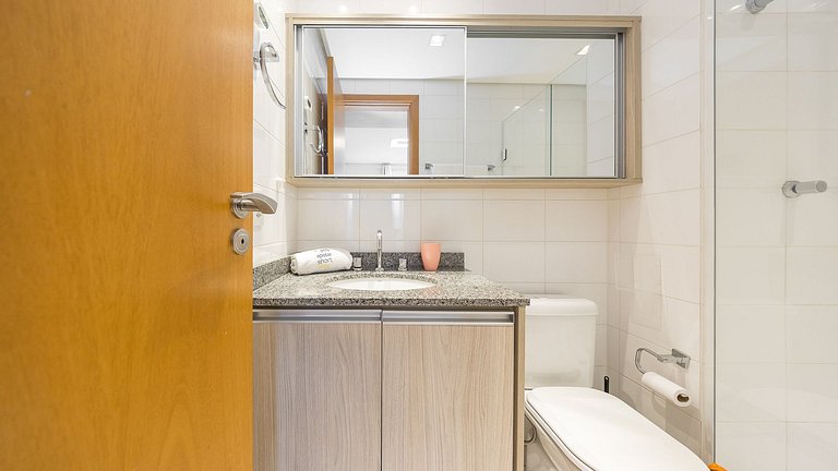 Apartamento 1 Quarto Mobiliado no 27º Andar | Centro de Curi