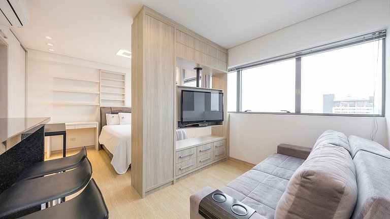 Apartamento 1 Quarto Mobiliado no 27º Andar | Centro de Curi