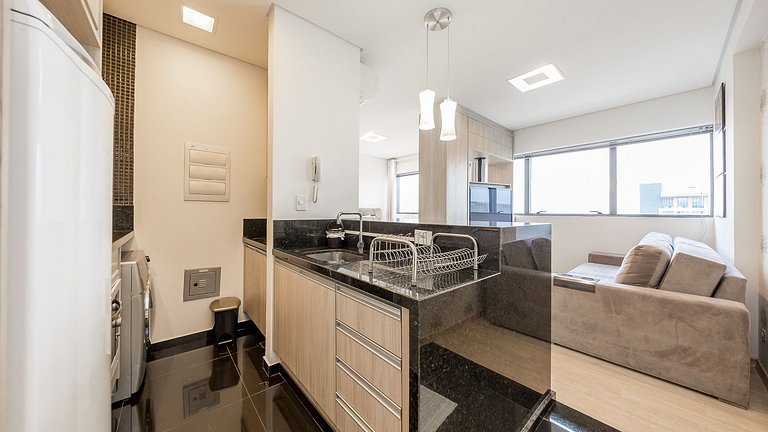 Apartamento 1 Quarto Mobiliado no 27º Andar | Centro de Curi