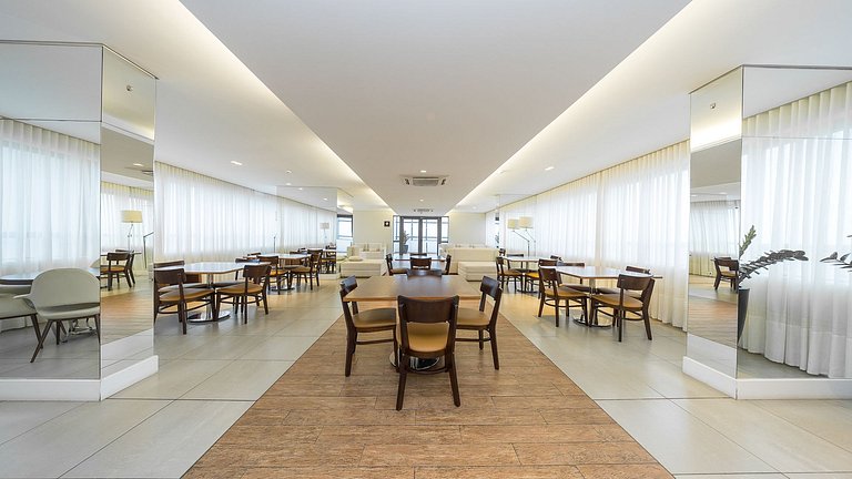 Apartamento 1 Quarto Mobiliado no 27º Andar | Centro de Curi
