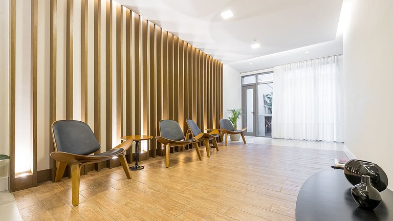 Apartamento 1 Quarto Mobiliado no 27º Andar | Centro de Curi