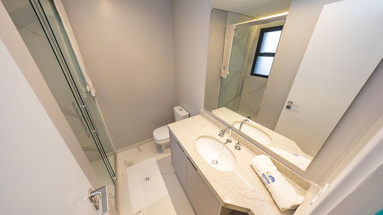Apartamento 2 Quartos Mobiliado no 21º Andar com Piscina e G