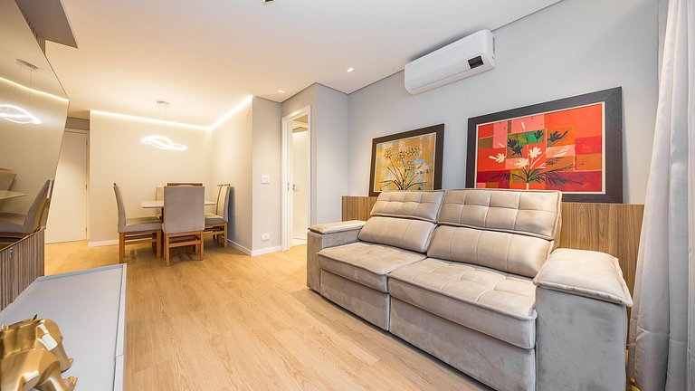 Apartamento 2 Quartos Mobiliado no 21º Andar com Piscina e G