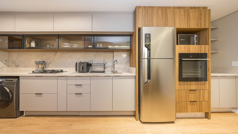 Apartamento 2 Quartos Mobiliado no 21º Andar com Piscina e G