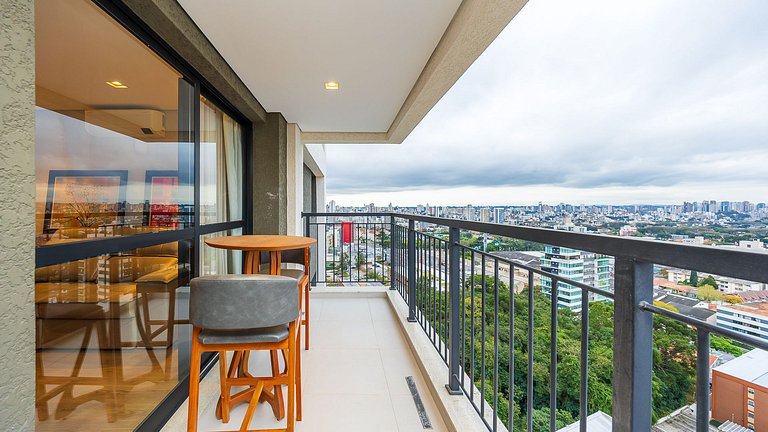 Apartamento 2 Quartos Mobiliado no 21º Andar com Piscina e G