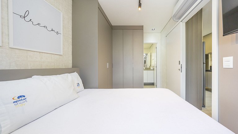 Apartamento Studio Mobiliado de 27,8m² | Centro de Curitiba