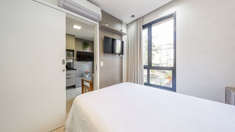 Apartamento Studio Mobiliado de 27,8m² | Centro de Curitiba
