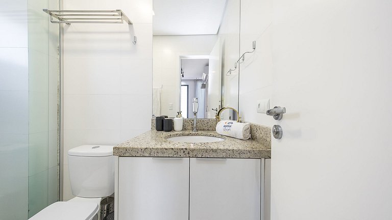 Apartamento Studio Mobiliado de 27,8m² | Centro de Curitiba