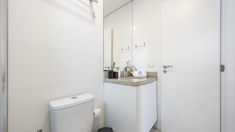 Apartamento Studio Mobiliado de 27,8m² | Centro de Curitiba