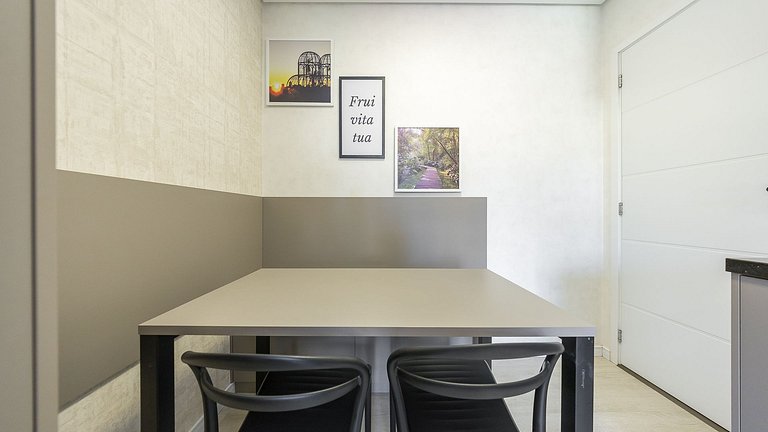 Apartamento Studio Mobiliado de 27,8m² | Centro de Curitiba