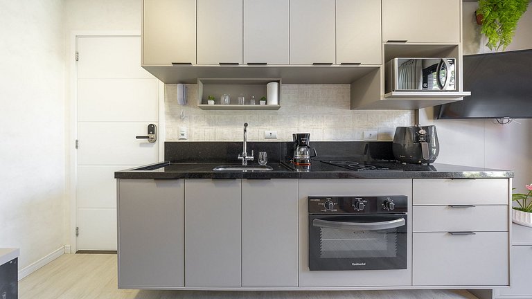 Apartamento Studio Mobiliado de 27,8m² | Centro de Curitiba