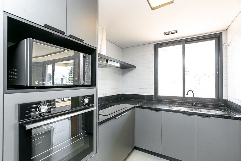 Apartamento Studio Mobiliado de 27,8m² | Centro de Curitiba
