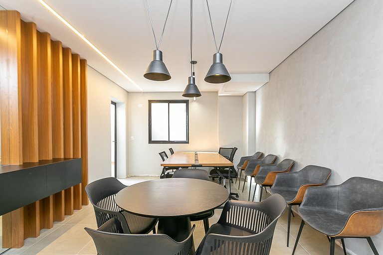 Apartamento Studio Mobiliado de 27,8m² | Centro de Curitiba