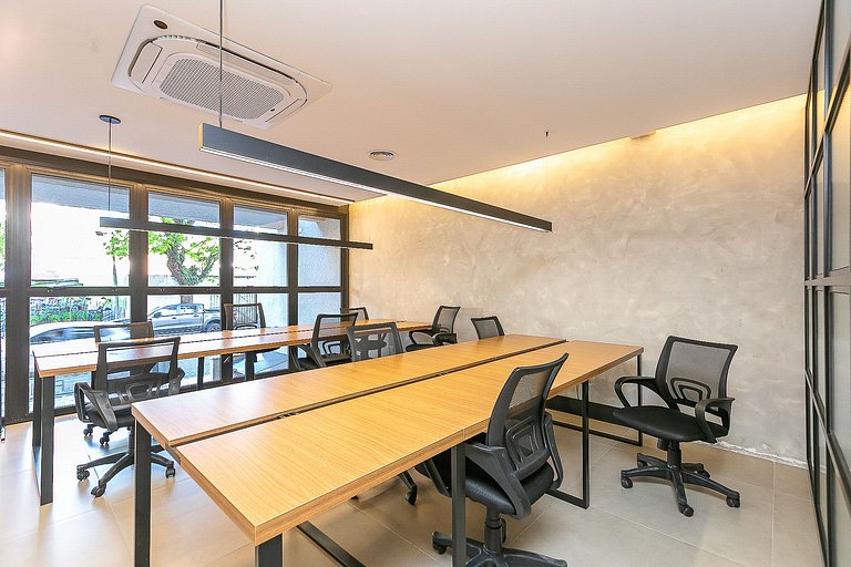 Apartamento Studio Mobiliado de 27,8m² | Centro de Curitiba